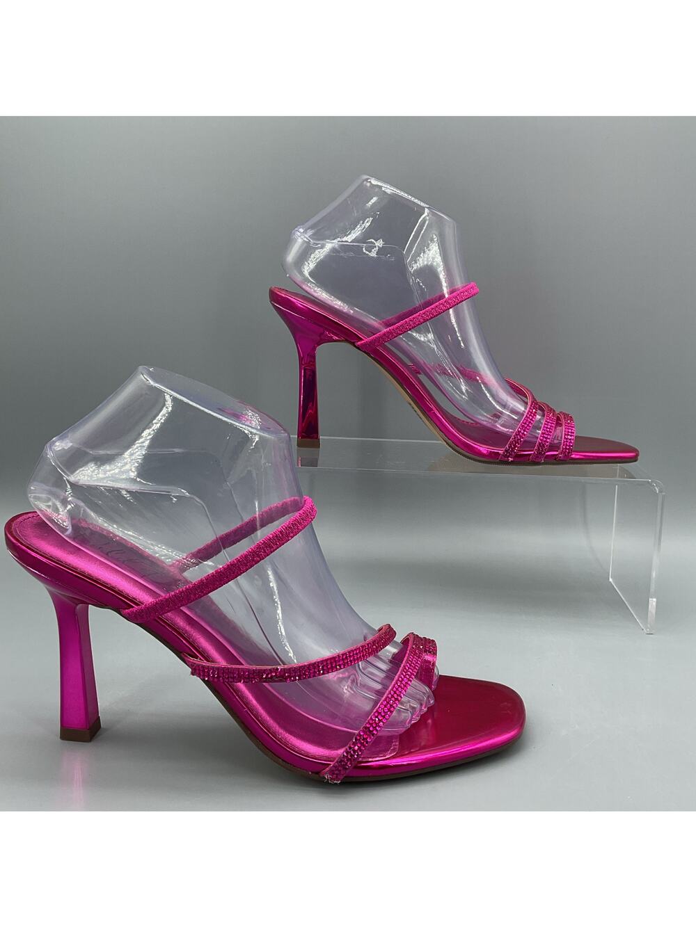 NEW Wild Pair Women’s Lenore Embellished Sandals Pink Size 9.5M